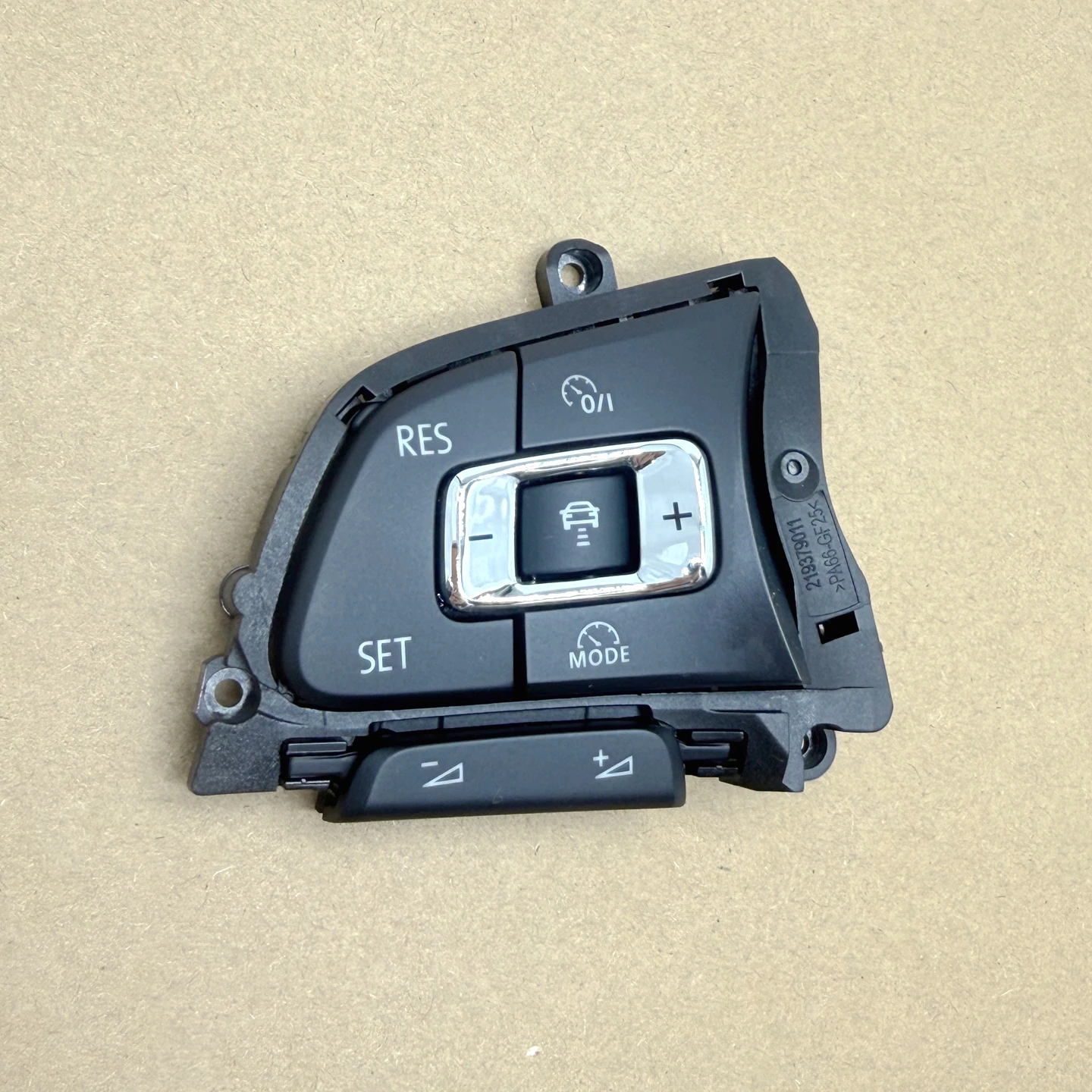 Suitable for Volkswagen Golf 7 7.5 Sportsvan Variant E-Golf MK7 5G0959442 Multifunctional Steering Wheel ACC Switch Button Cover