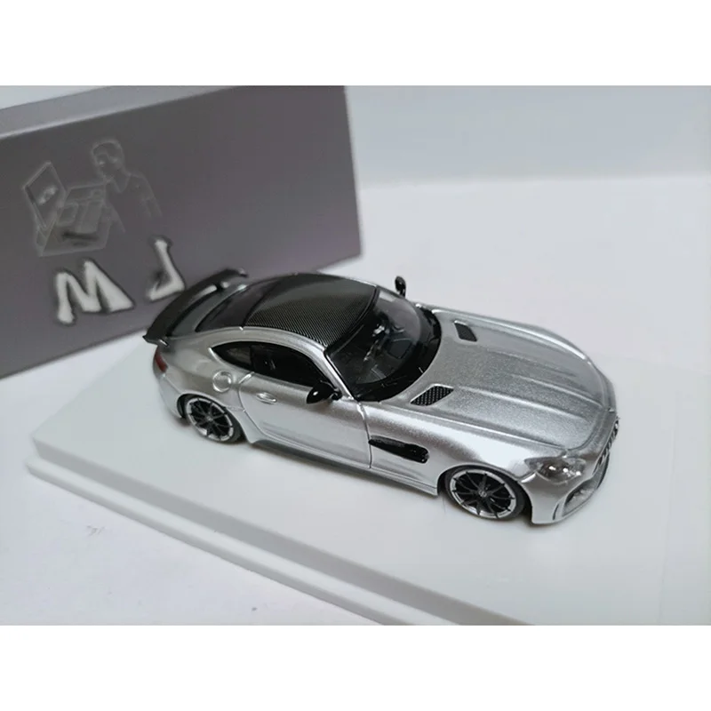 Adornos de colección de modelos de coches de aleación GTR a escala 1:64