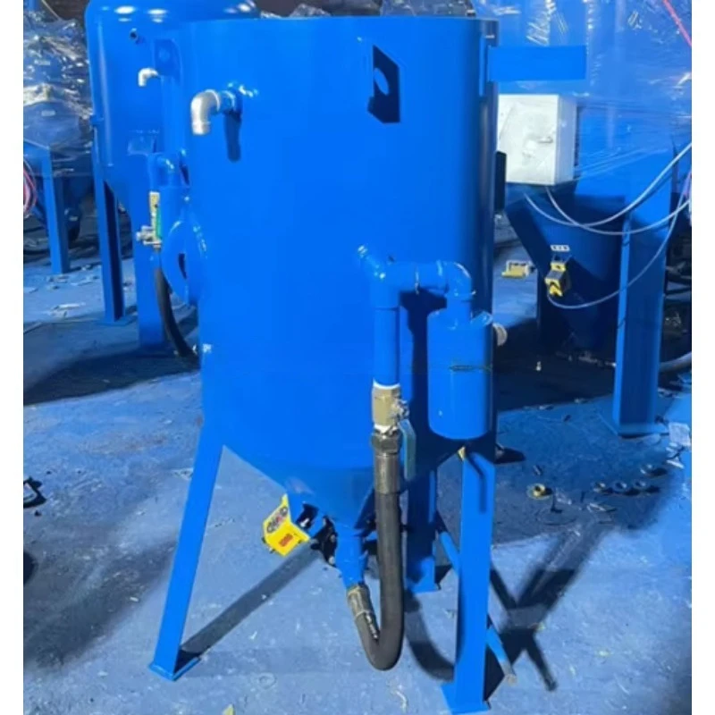 Foldable Mobile Sandblasting Equipment Portable Sandblaster With Compressor for On Site Work Easy Storage Space Saving Durable