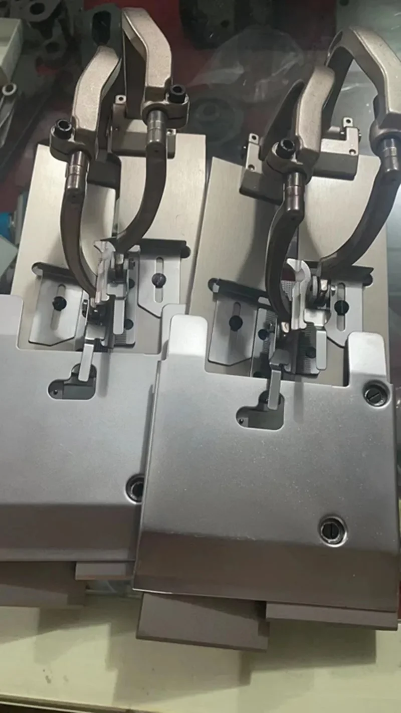 

Eyelet Button Holing Sewing Machine Parts For reece 101 104 fund presser foot blade panel Press foot assembly