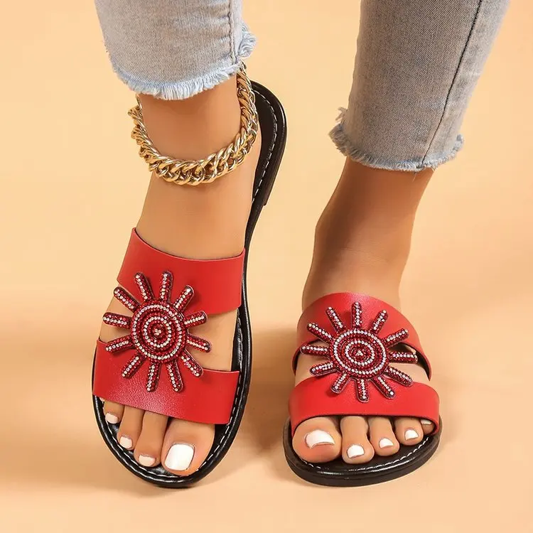 Frauen einfache Sommer neue Pu Leder flache offene Zehen Freizeit Strand Mode bequeme Mutter Schuhe Slip-On Erwachsenen