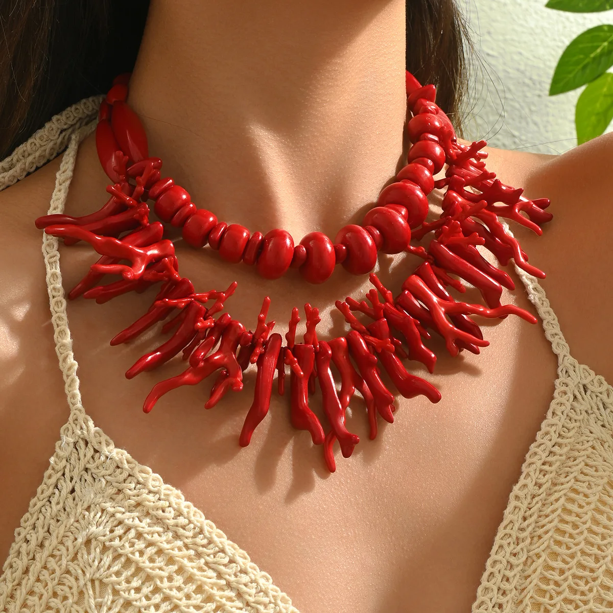 Bold Red Faux Coral Choker Necklace for Women Statement Bohemian Collar Necklace Chunky Beach Party Jewelry Wife Gift 2026 New view 2