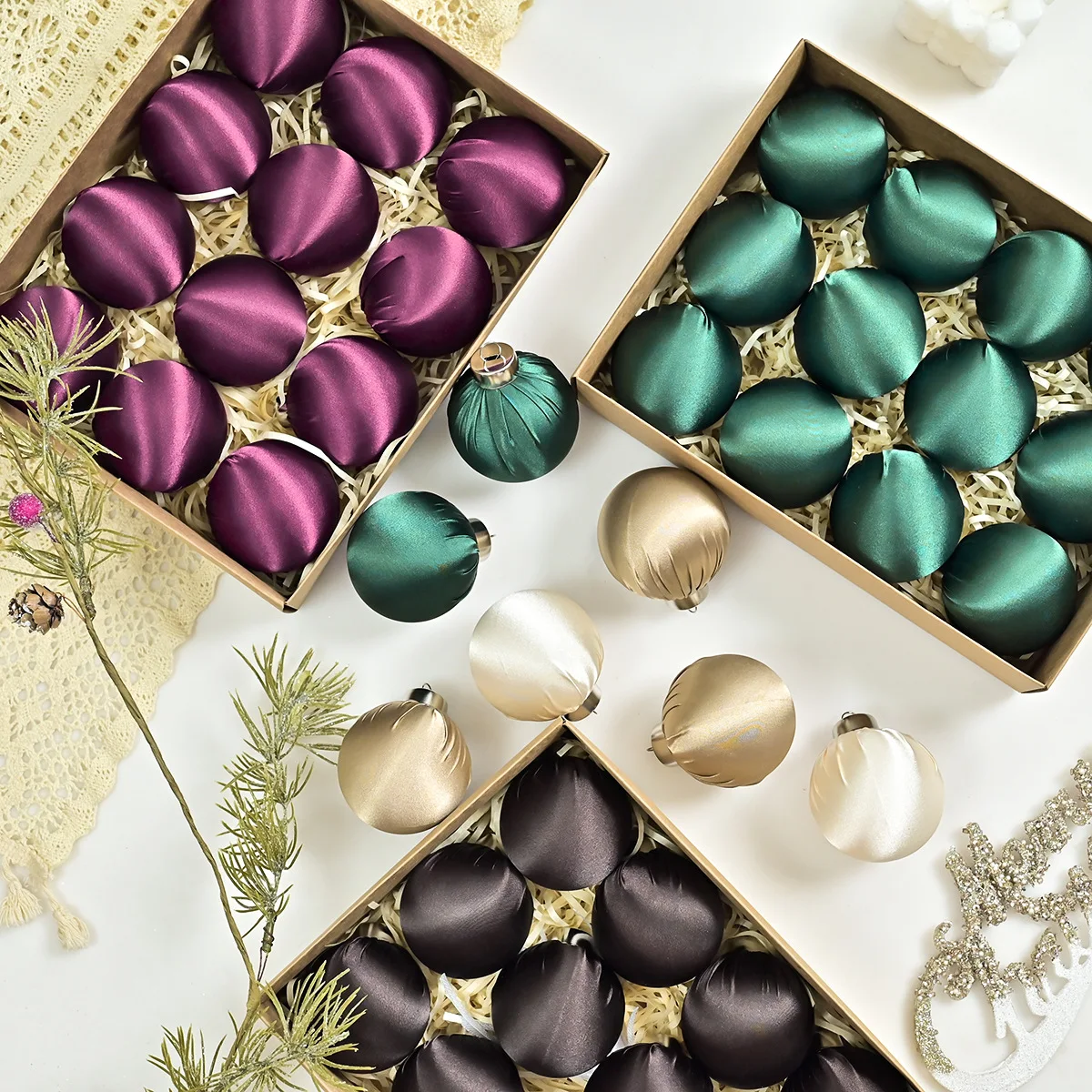 

6CM 12PCS Luxury Christmas Ball Ornaments Glossy Velvet Christmas Tree Party Decoration Christmas Spheres Pendant 2025 New