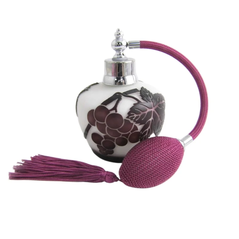 

European and American fashion retro perfume bottle Mysterious purple flower vine women's airbag nozzle perfume bottle