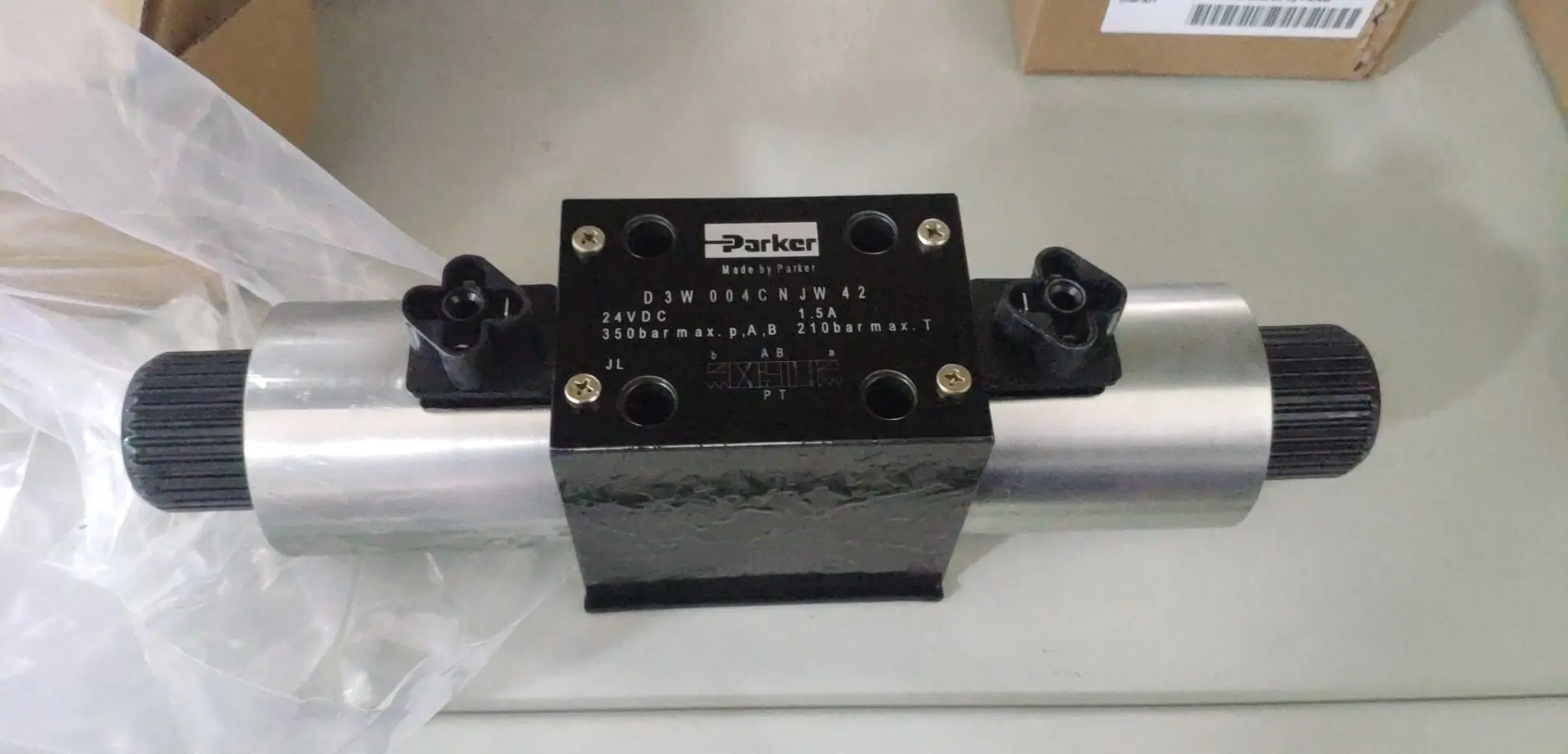 S D3W004CNJW 42 SD3W004CNJW SD3W001CNJW SD3W020DNJW  pa rk  er Origin Genuine Product Solenoid Valve in Stock Competitive