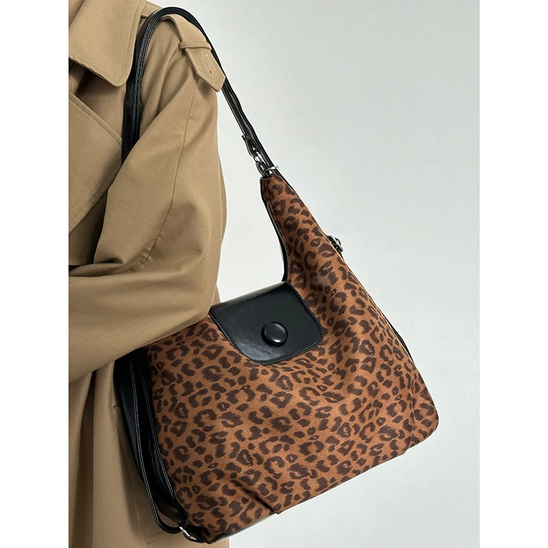 

Leopard print hottie large capacity 2024 new women's bag high-end retro single shoulder crossbody bag multifunctional backpack