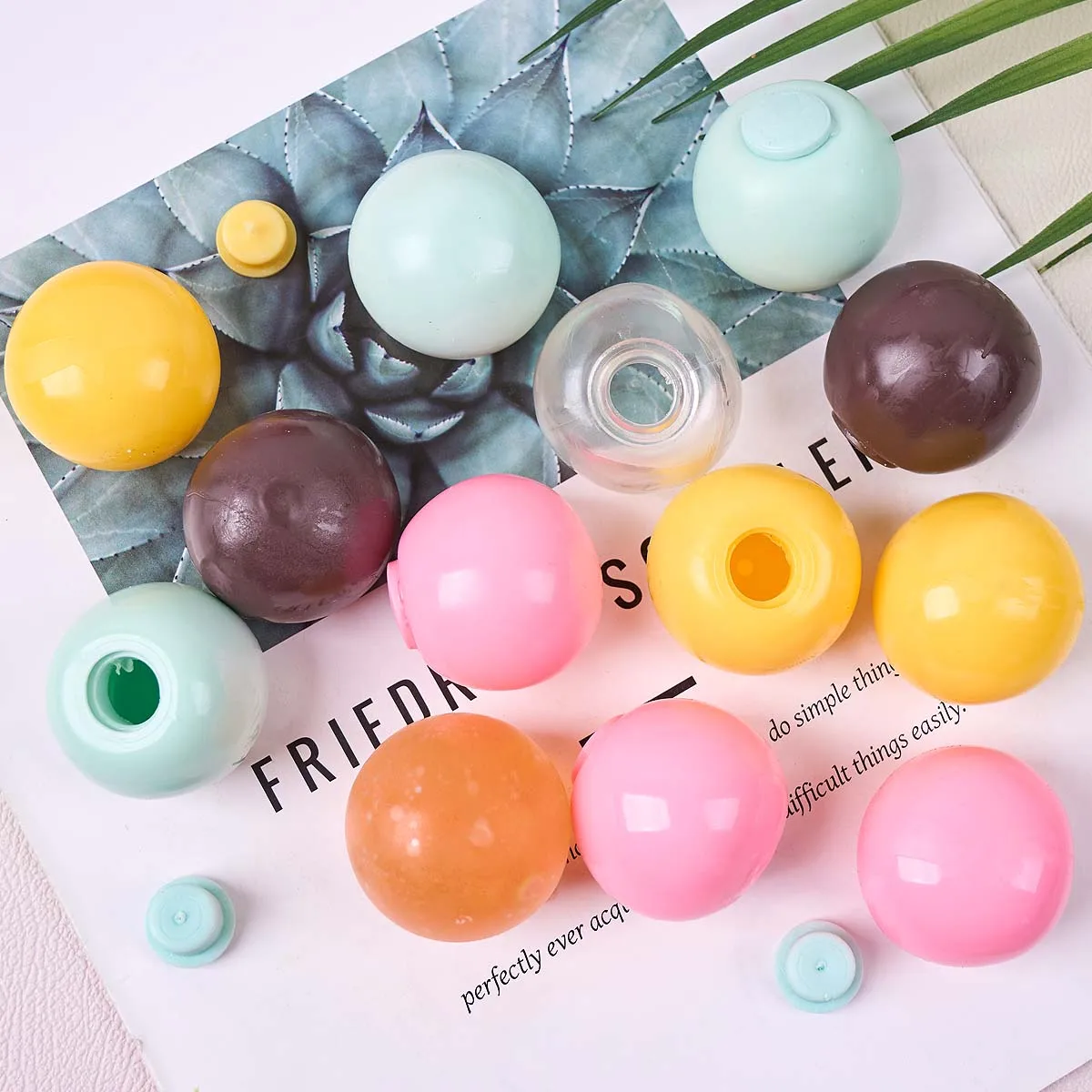 5 Stück Bunte TPR Leere Ballhüllen DIY Quetschbare Handgemachte Hohle Kugelhülle Befüllbare Stressabbau-Bastelzubehör – Detail 6