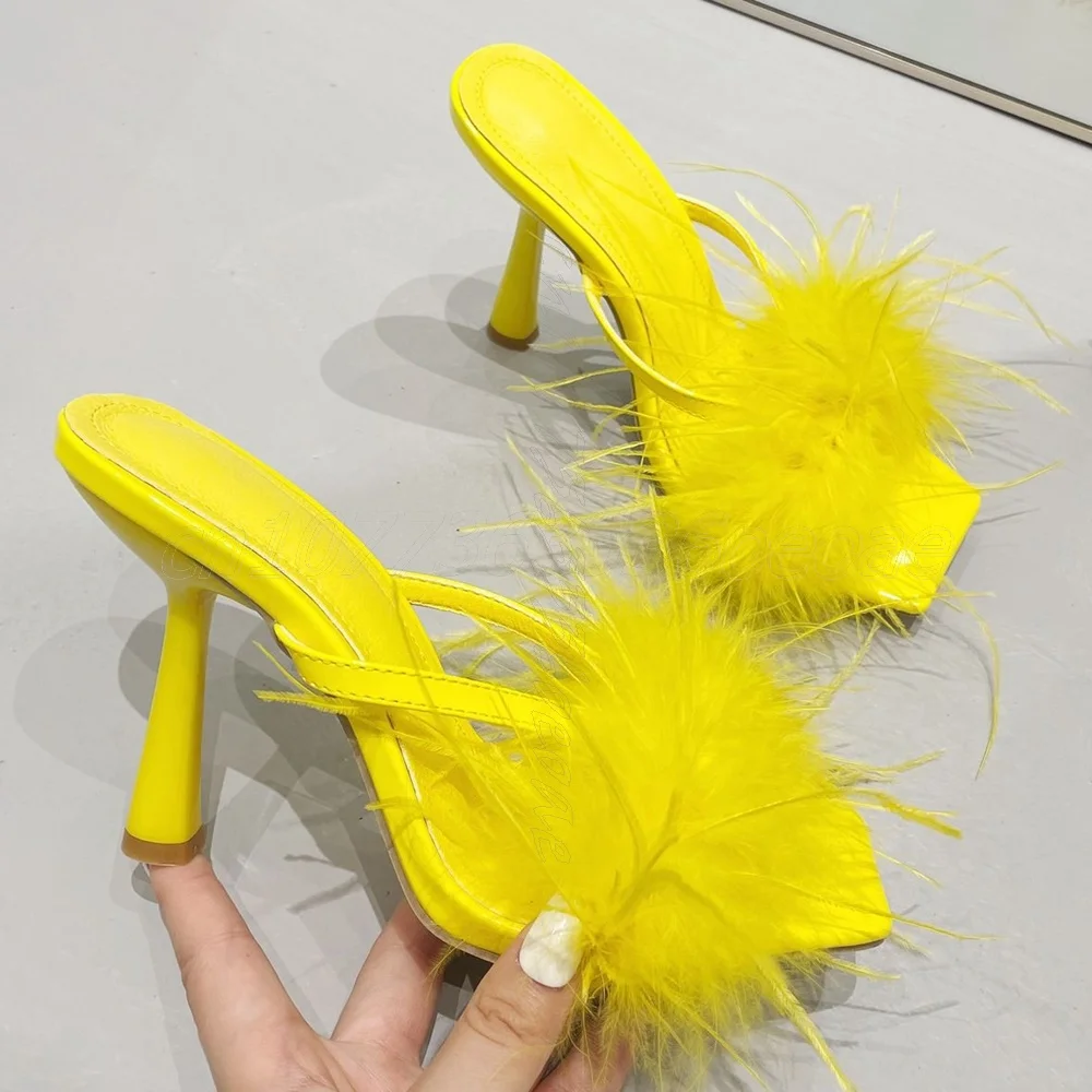 

Feather Decor Split Toe Slippers Yellow Thin Heels Shoes for Women Patent Leathers Shoes for Summer 2025 Zapatos Para Mujere