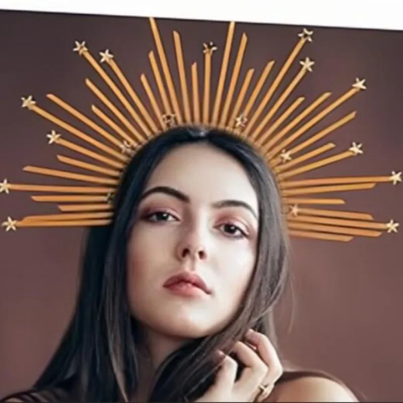 

1PCS/ Halloween Star Spiked Halo Crown Multi Plastic Spikes with Star Decorations Gothic Headpiece for Women (Best Seller Style)