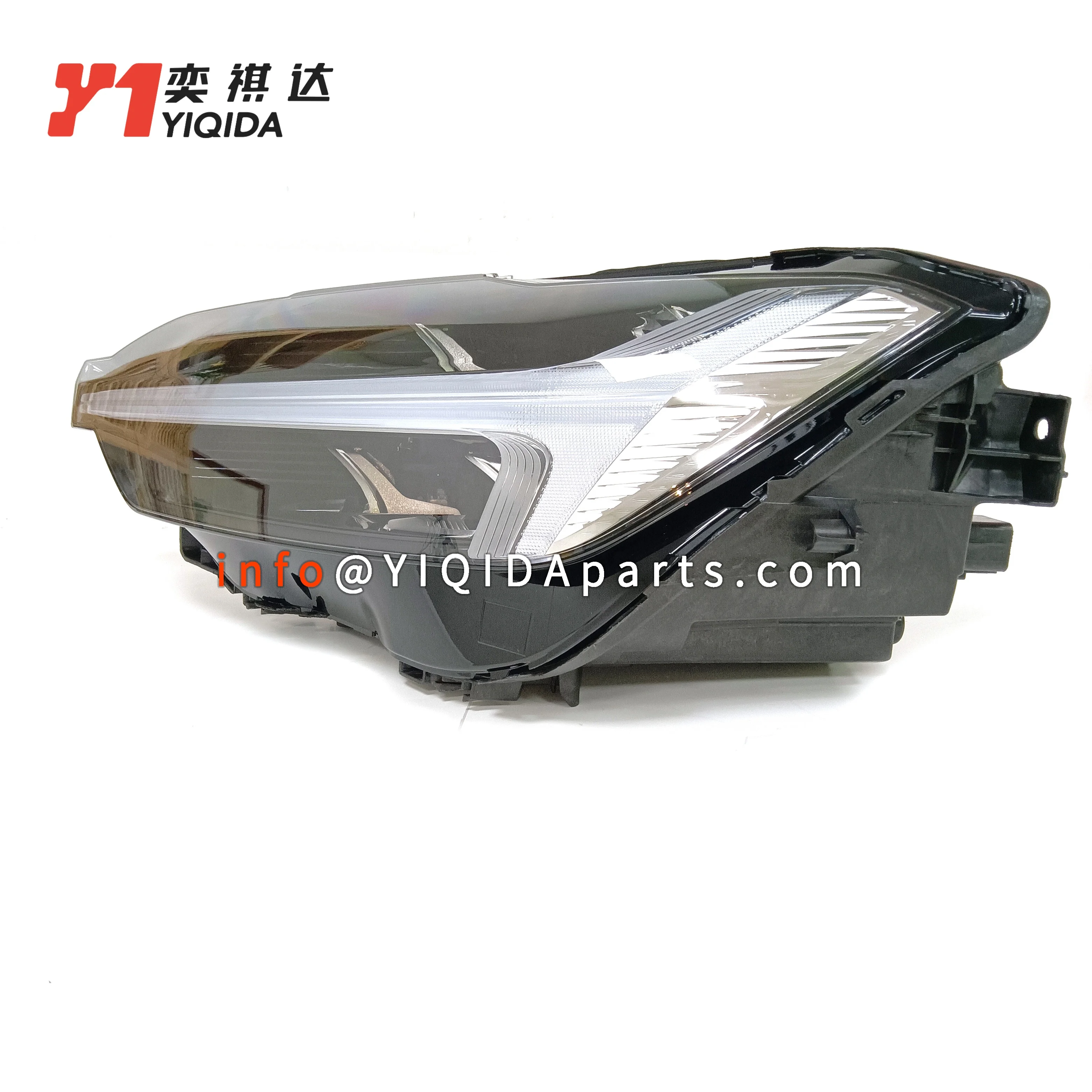 YIQIDA قطع غيار السيارات قطع الغيار الأخرى أنظمة إضاءة السيارات LED المصابيح الأمامية كشافات لفولفو XC60 OE 32337380