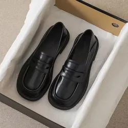 Nowe damskie buty skórzane w brytyjskim stylu na niskim obcasie mokasyny z kwadratowym noskiem na co dzień wsuwane buty na co dzień w stylu College JK Shoes Lolita