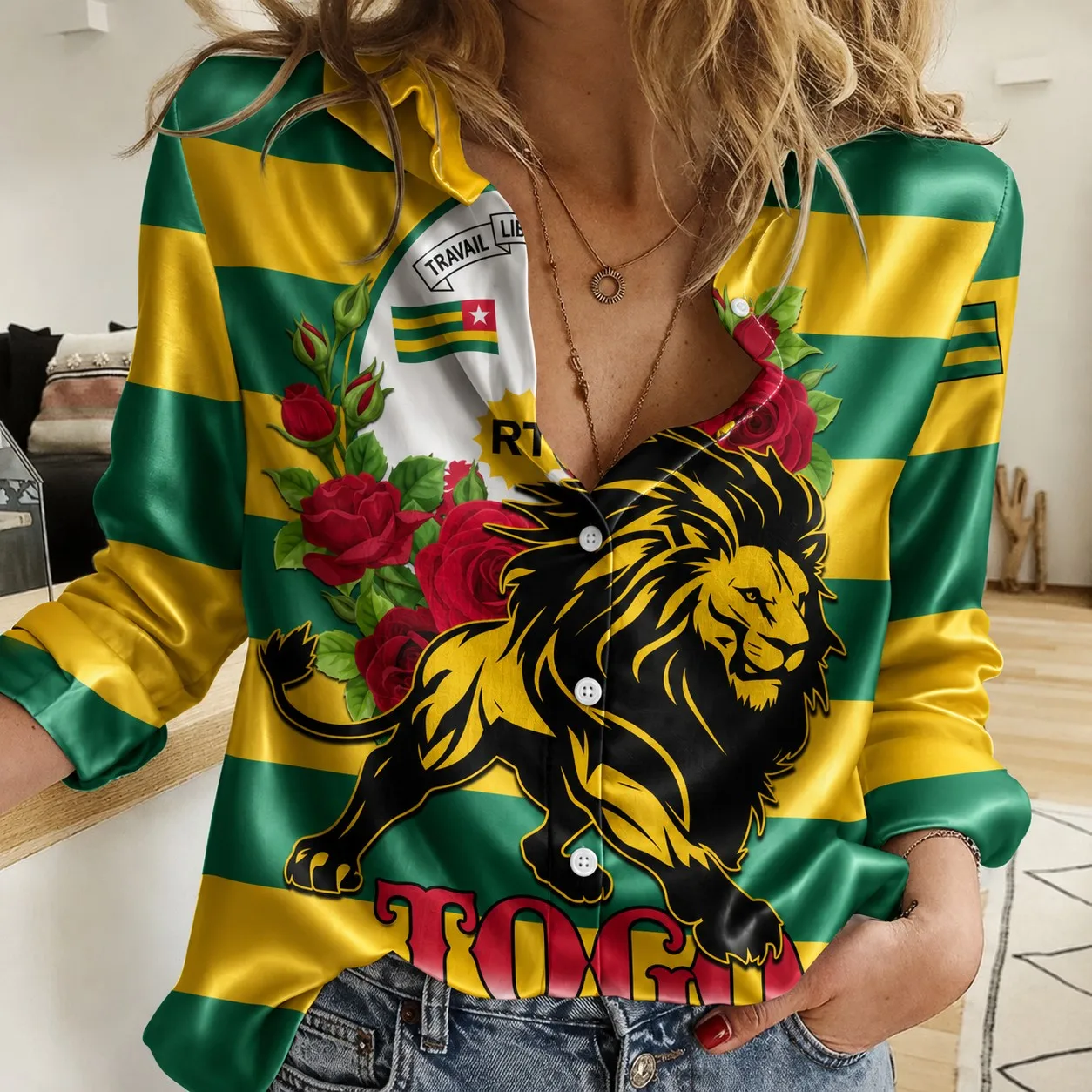 

Women's Satin Light Luxury Blouse with Togo Print, Stylish Long-Sleeved Collared Shirt, Suitable for Holidays and Spring/Autumn
