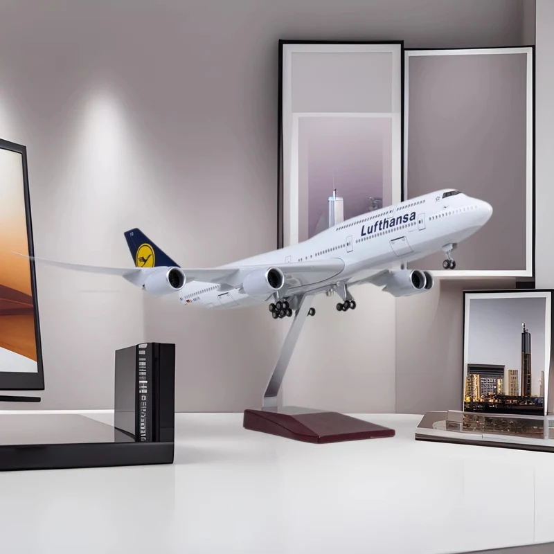 

47 см B747 Германия Lufthansa Airlines 1: 150 модель с фонарями и базой подарки или украшения для любителей авиации домашний декор