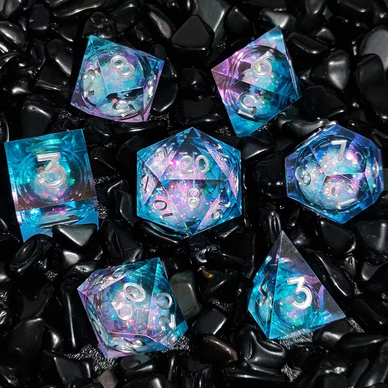 Colorful Liquid Core Dice Set Polyhedral DND Dice With Sharp Edges Unique Handmade Resin Eyeball Dice for TRPG Board Game D&D