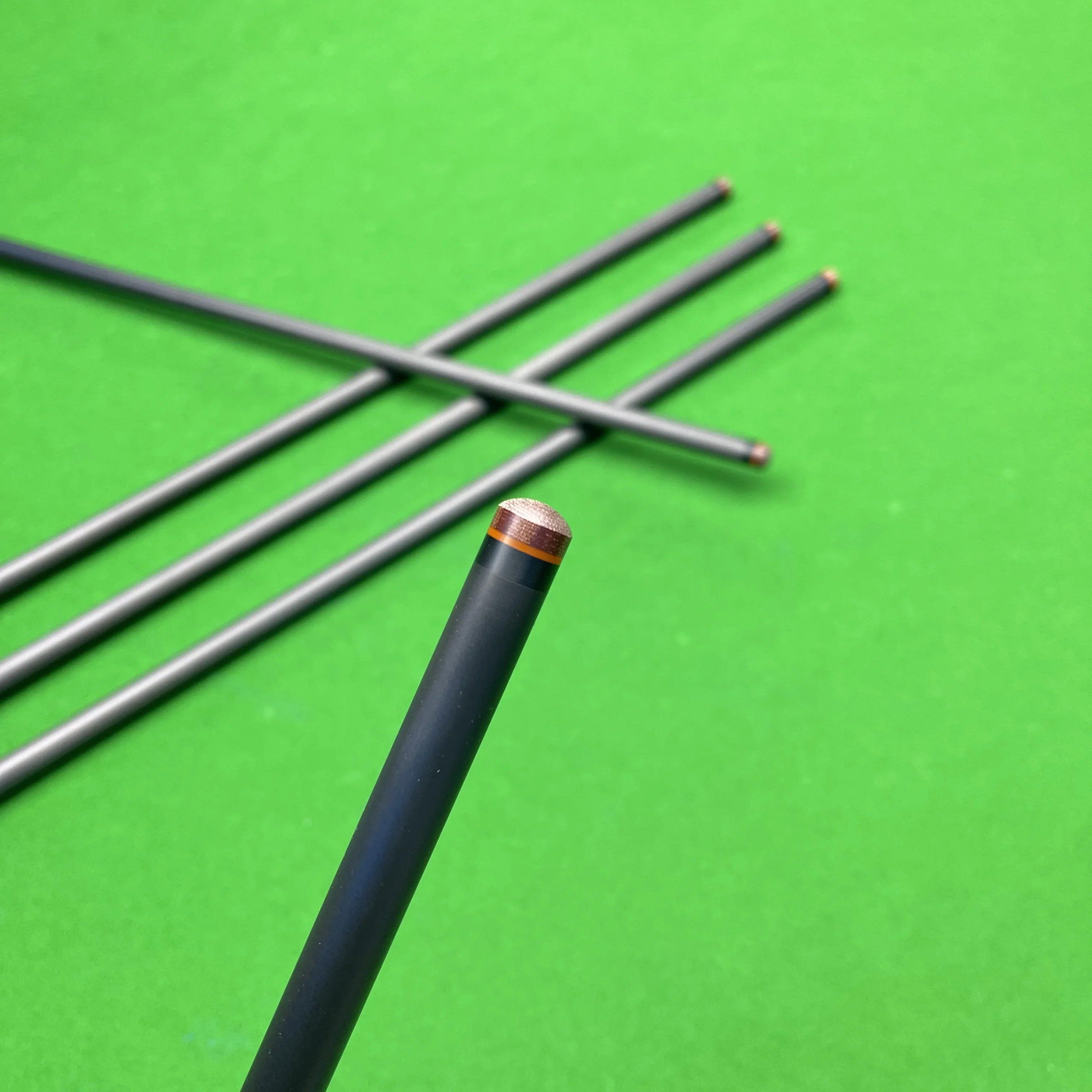 Low Deflection Carbon Fiber Snooker Cue Shafts with High Performance Breaking Ability