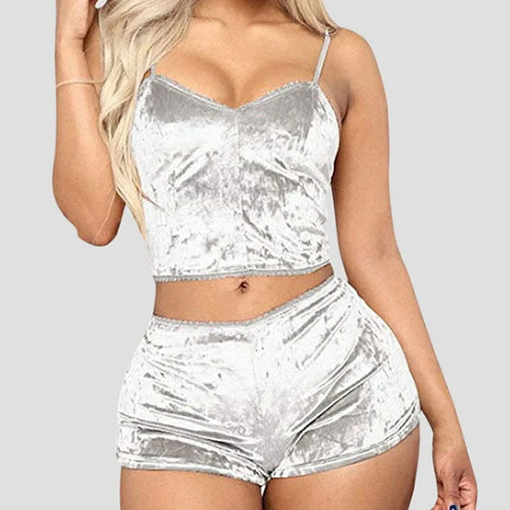 

Women'S Velvet Polyester Comfortable V-Neck Underwear 2 Pieces Setcamisole Shorts Pajamas Set Home Clothes Sleeveless Shorts