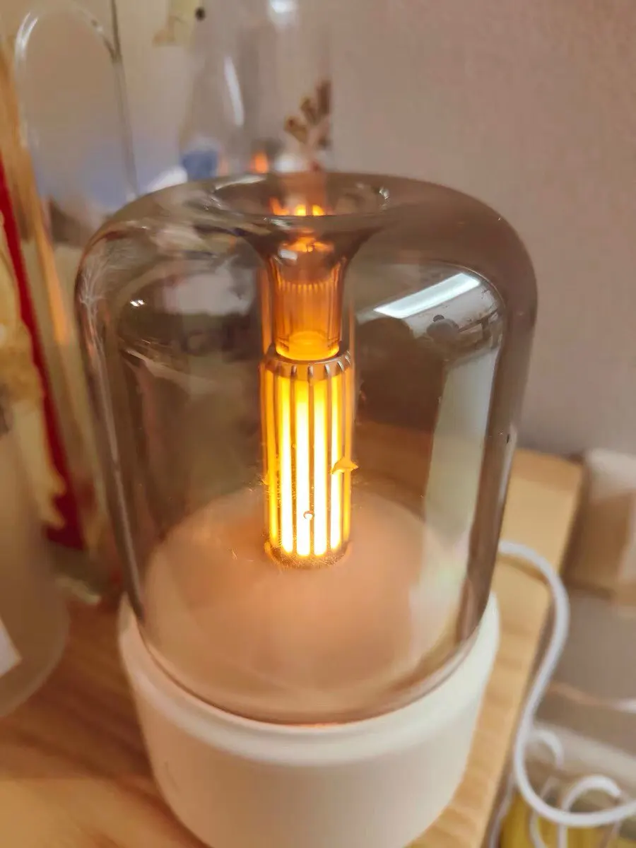 Macchina per aromaterapia domestica simulazione atomizzatore ad ultrasuoni lampada da comodino a lume di candela a LED camera da letto umidità a basso rumore