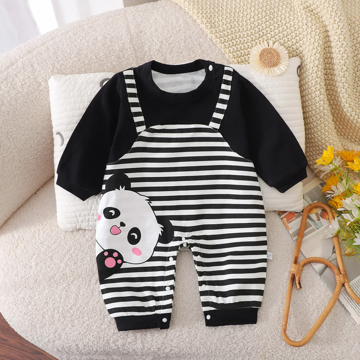 Unisex Baby Spring Fall  Cotton Onsie Boys & Girls Cute Cartoon Romper Cozy Outdoor Wear Autumn