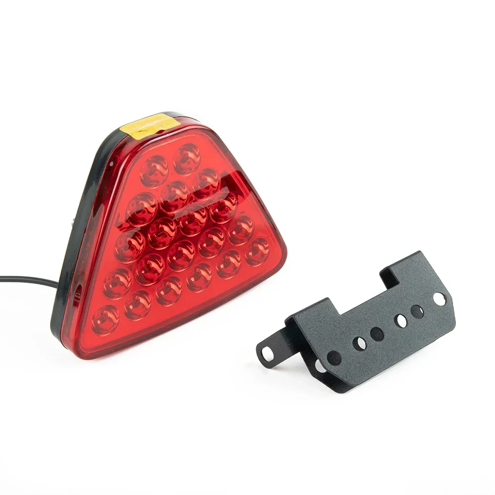 Lumière LED clignotante haute puissance, 3ème pare-chocs arrière, feu stop central, style F1, 20 pièces