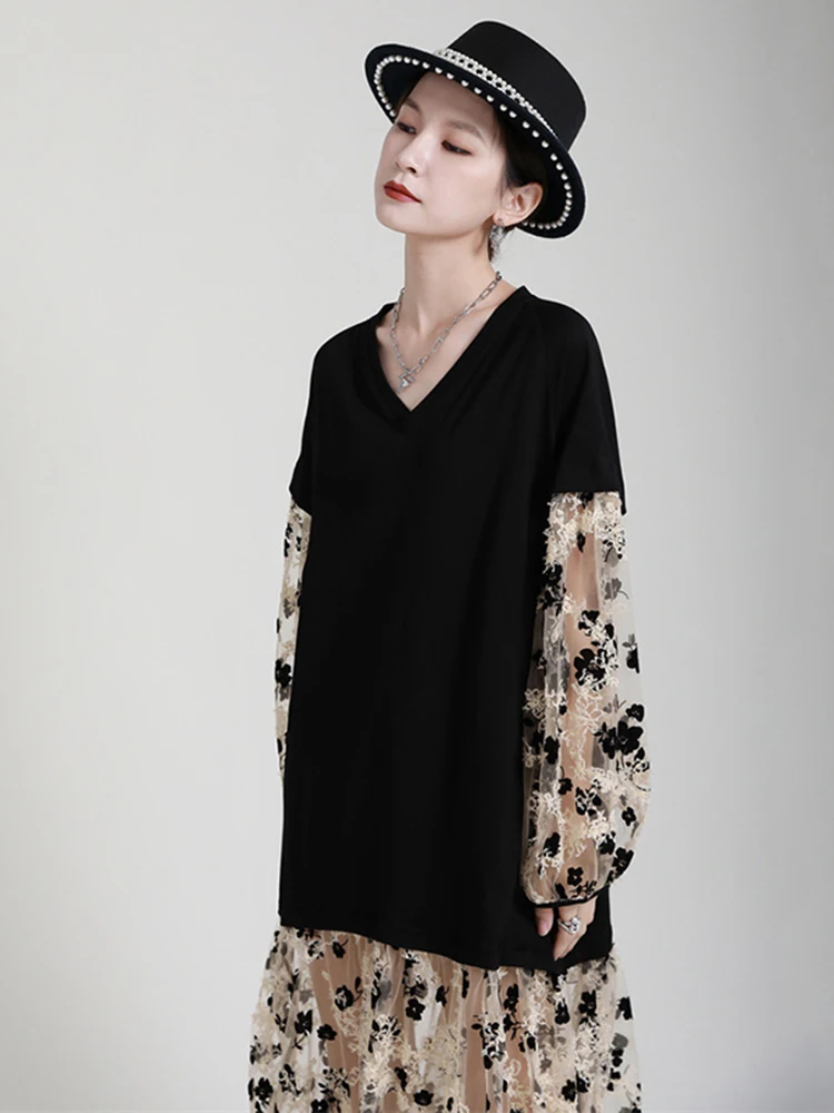 [EAM] Women Pattern Printed Perspective Big Size Dress New V-Neck Long Sleeve Loose Fit Fashion Tide Spring Autumn 2024 1DE3176