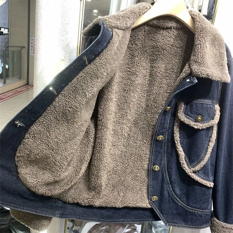 Women's Fleece Lined Warm Denim Jacket Fall Winter New Arrival Fashion Hong Kong Style Single Breasted Lapel Casual Short Jacket