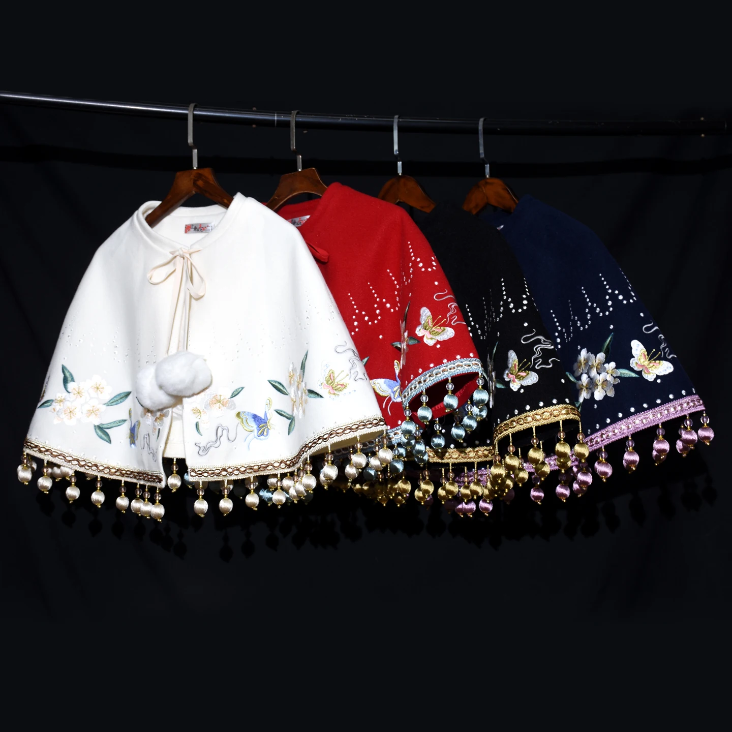 

Новое китайское свадебное платье Hanfu с вышивкой, облачным узором и капюшоном, от Viscount Aut...