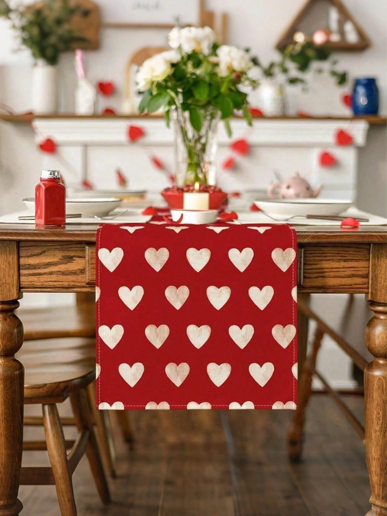 1Pc Elegant Red And White Heart-Shaped Table Runner Valentine's Day Decoration, Suitable For Birthdays, Weddings, Anniversaries