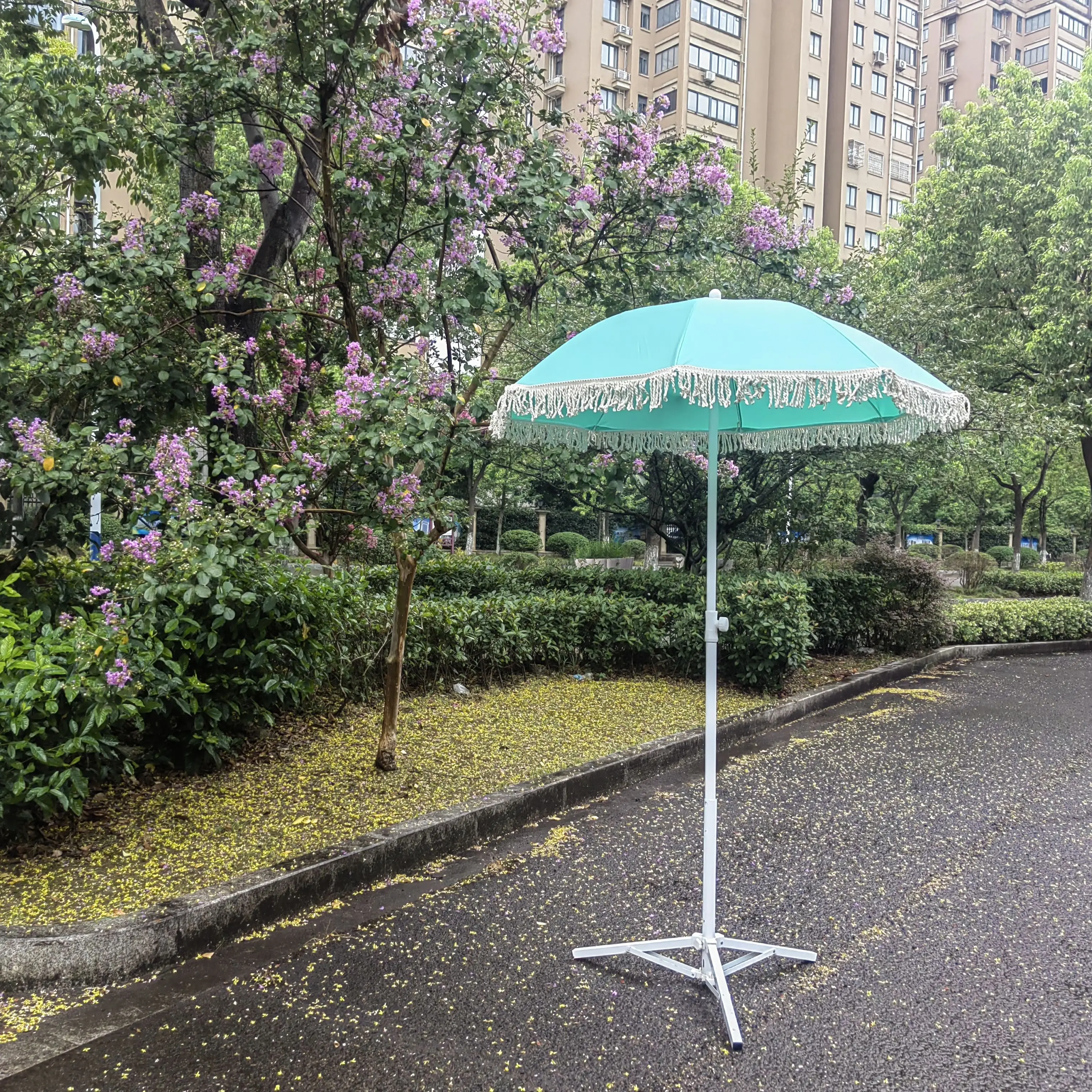 

Internet celebrity grass green camping umbrella outdoor big sun umbrella garden stall parasol folding leisure beach beach umbrel