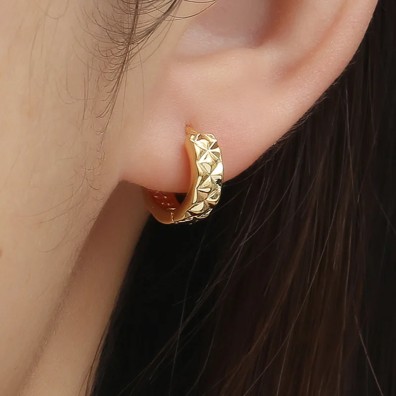 

Twisted Circle-Shaped Copper Earrings For Women Retro Hip-Hop Earrings Simple Accessories Party Jewelry