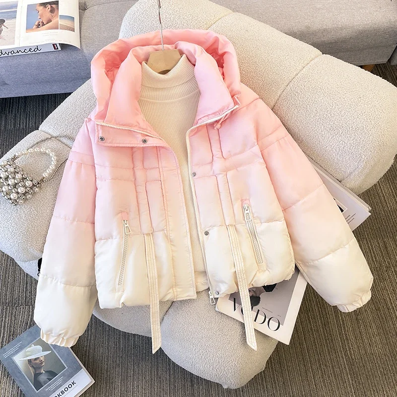 2025년 신상 그라데이션 컬러 스타일리시 여성 겨울 트렌드 자켓 두꺼운 보온성 독특한 디자인의 면 코트