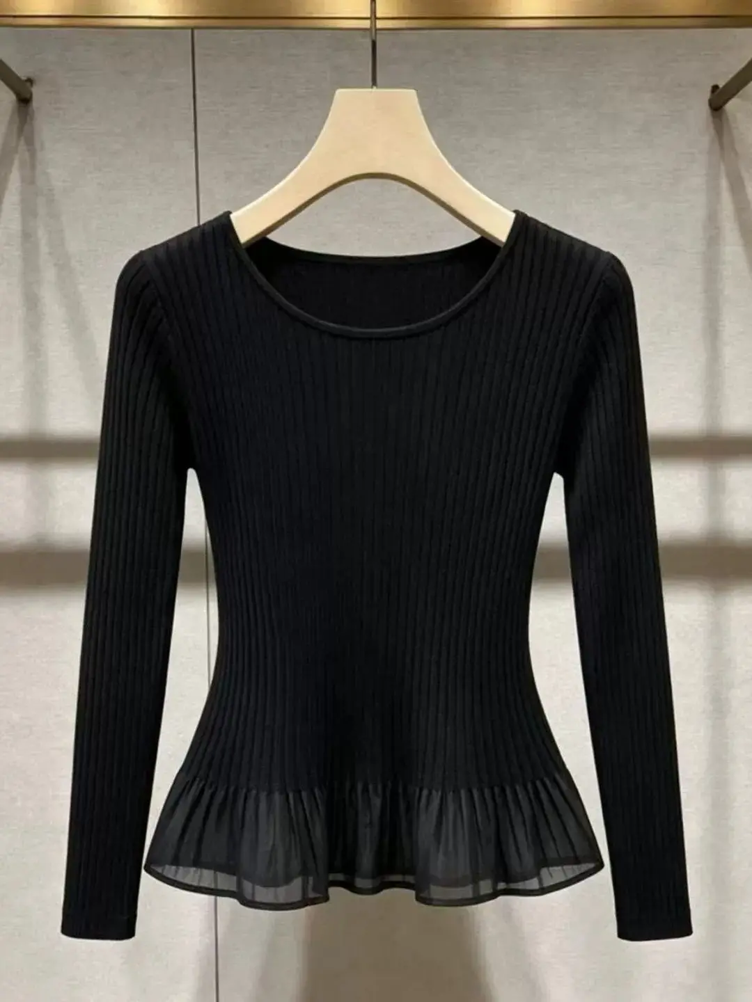 Slim Fit Long Sleeve Knitted Sweater round Neck Casual Style Autumn New Arrival Black Color Block Striped Pattern Women's Top