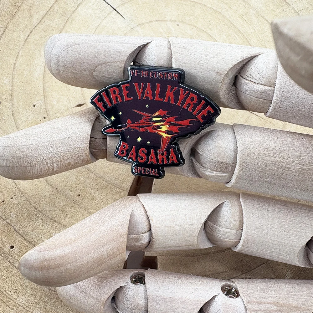 سوبر البعد قلعة ماكروس شعار المينا دبوس Vf-19 مخصص النار فالكيري مع باسارا شارة خاصة الخيال العلمي التلفزيون أنيمي بروش