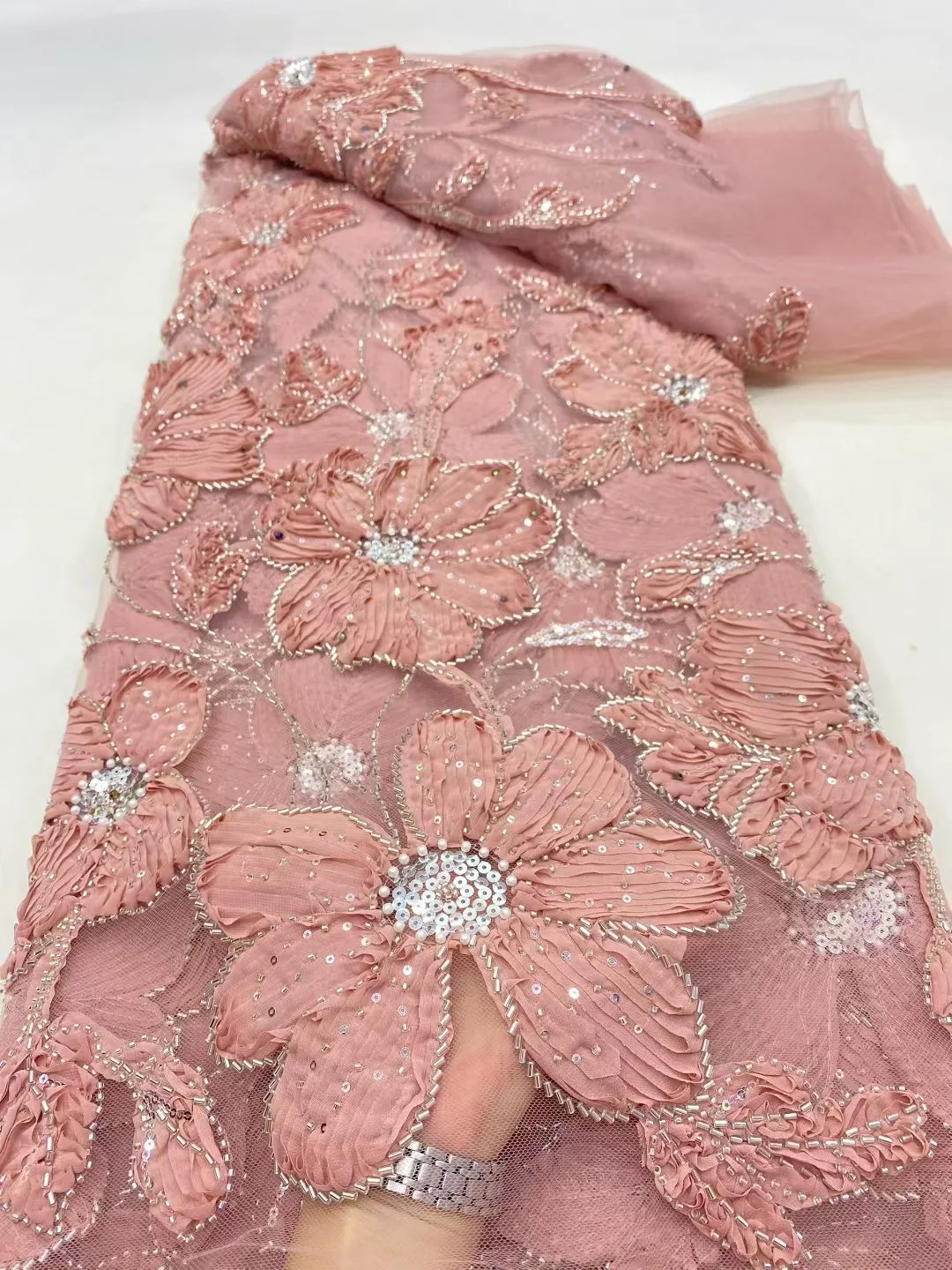 

Африканская нигерийская новинка 2023 года, высокое качество с тюлем, кружевная ткань, платья с блестками, гипюровая вышивка, 5 ярдов DP0444