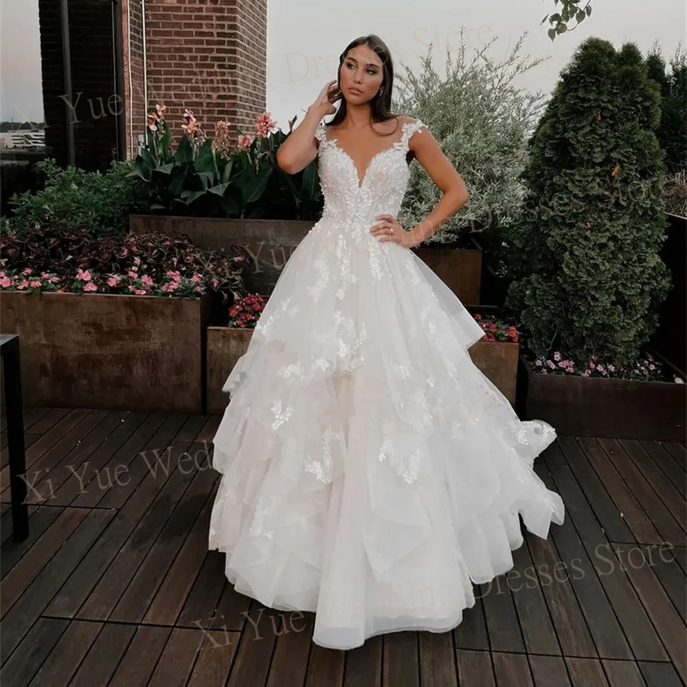 

Exquisite A-Line Tiered Wedding Dresses Simple Lace Appliques New Scoop Ruched Bride Gowns Backless Seductive Vestidos De Novia