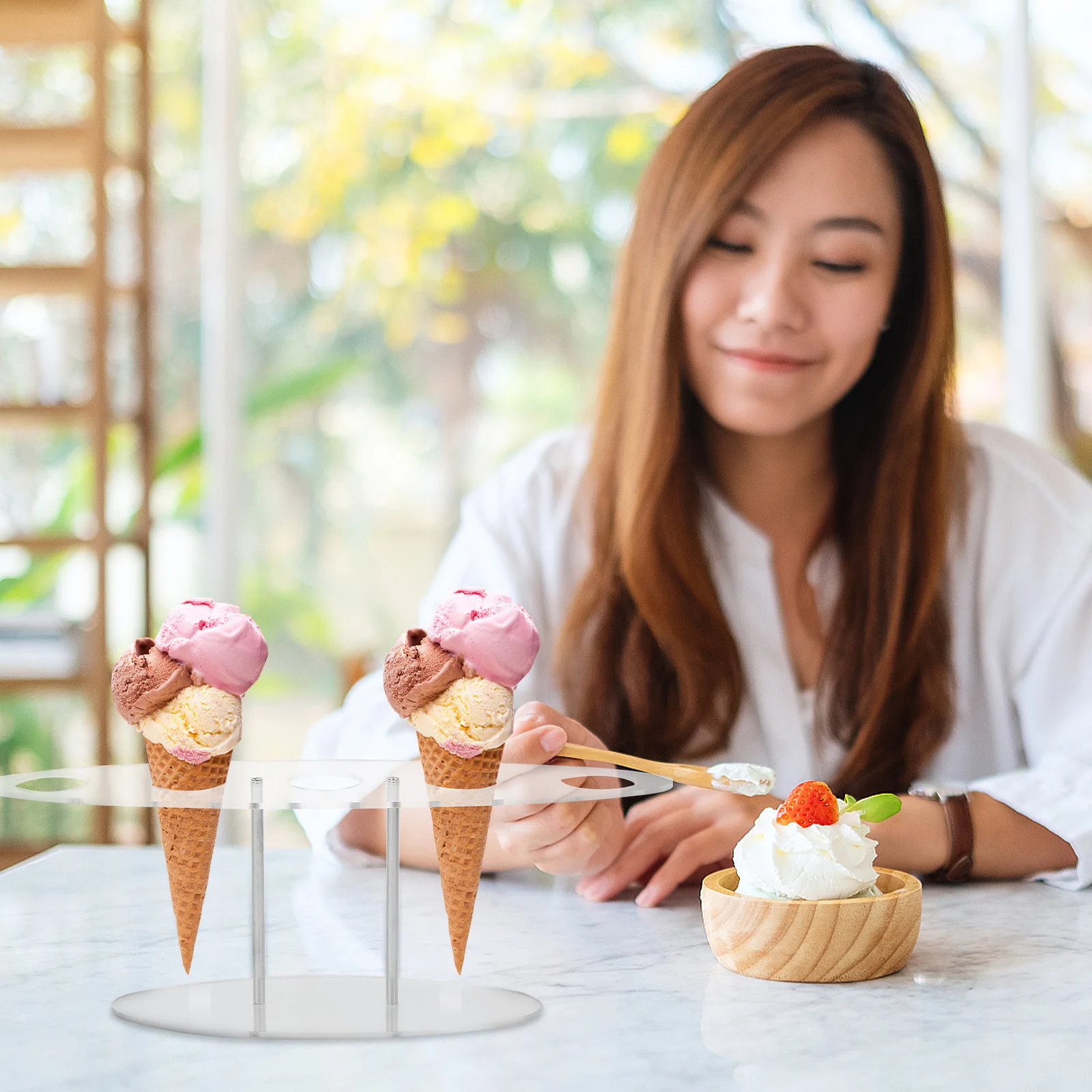 

Ice Cream Cone Display Stand Acrylic Holder 5 Cones Capacity Sturdy Design Suitable for Various Occasions Easy to Store