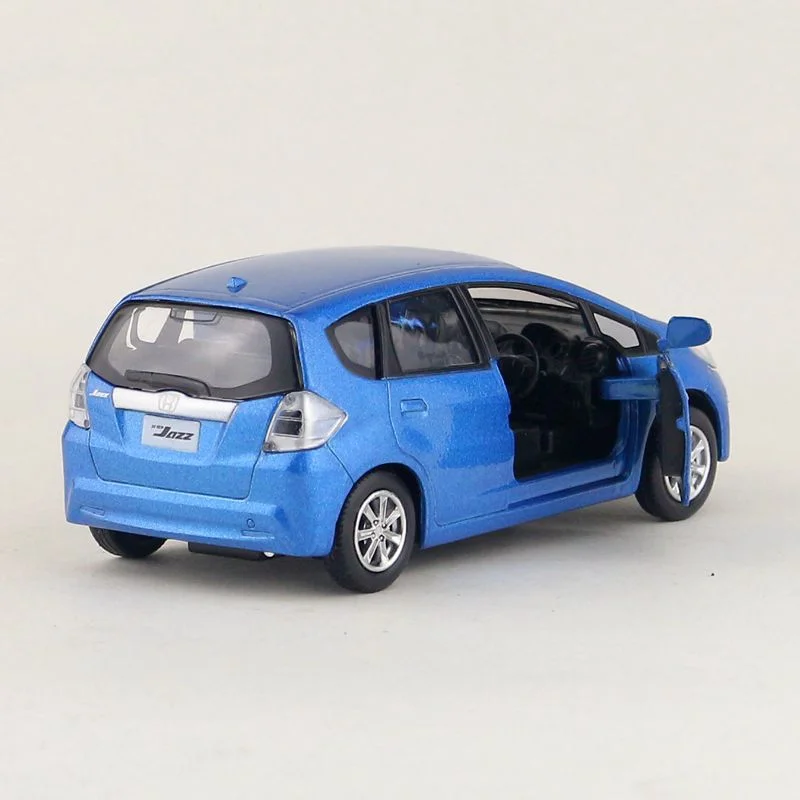 1:36 Honda Jazz Fit Alloy Car Model Diecasts Metal Mini Vehicles Car Model Simulation Miniature Scale Collection Childrens Gifts