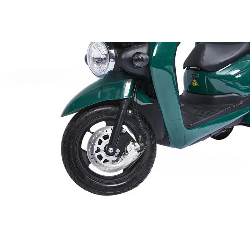 Leisure lithium battery adult electric tricycle, motorcycle export transportation skateboard tumbler