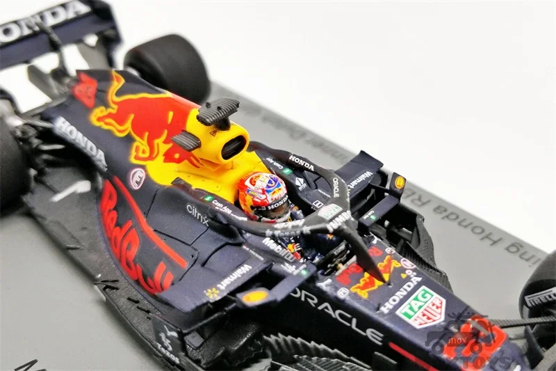 Spark 1:43 F1 2021 RB16B No.33 Winner Dutch MV33 Diecast Model Car