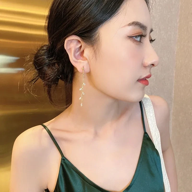 New Fashion Gold Color Leaf Earrings For Women Exquisite Mini Set Cubic Zirconia Wedding Ear Jewelry Noble Pendant Gifts image 2