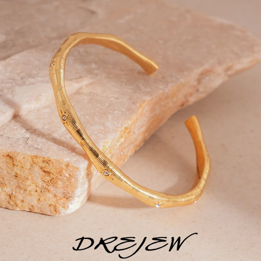 DREJEW Zircon Mang Star Bangles for Women Simple Design Sense Bracelets Europe and The United States Fashion Hand Jewelry Gifts