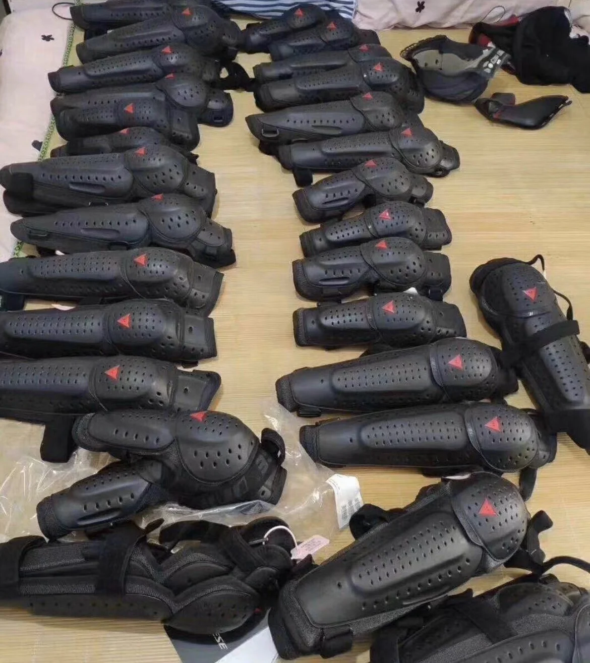 Rodilleras y coderas importadas de alta calidad.