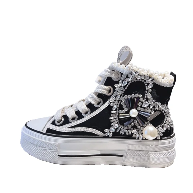 

New Diamond-encrusted Lace-up Black and White Casual Canvas Shoes