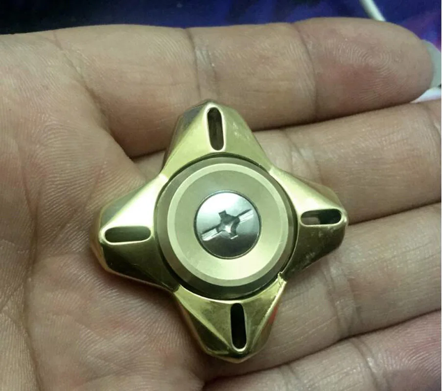 

New Brass Hand Twisting Spinning Top Gyroscope Bearing Hand Spinner Toys