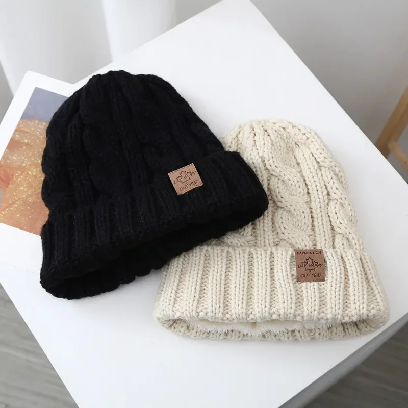 New Winter Twist Knitting Hat For Women Fur Pompom Thick Plush Cap Beanie Solid Color Ladies Warm Ski Snow Skullies Beanies