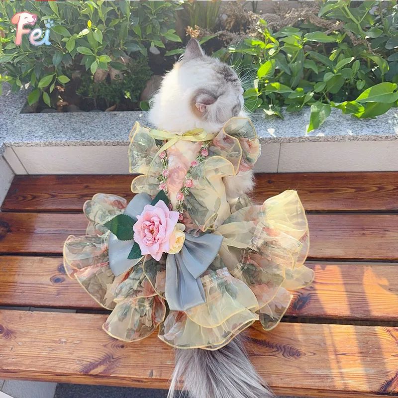 

Luxury Lace Princess Dog Dress High-End Handmade Flower Pet Clothes for Small Medium Dogs Poodles Puppies Long Tail Overalls
