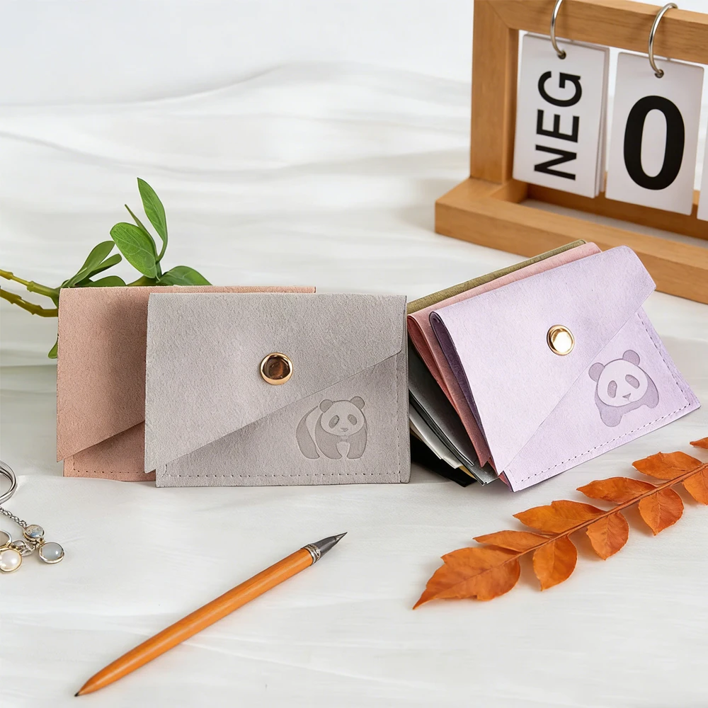 

100 шт. 9x7 см Микрофибровые мешочки для украшений с индивидуальным логотипом и золотой застежкой, портативный дорожный органайзер для колец, серег, брошей, масляных украшений