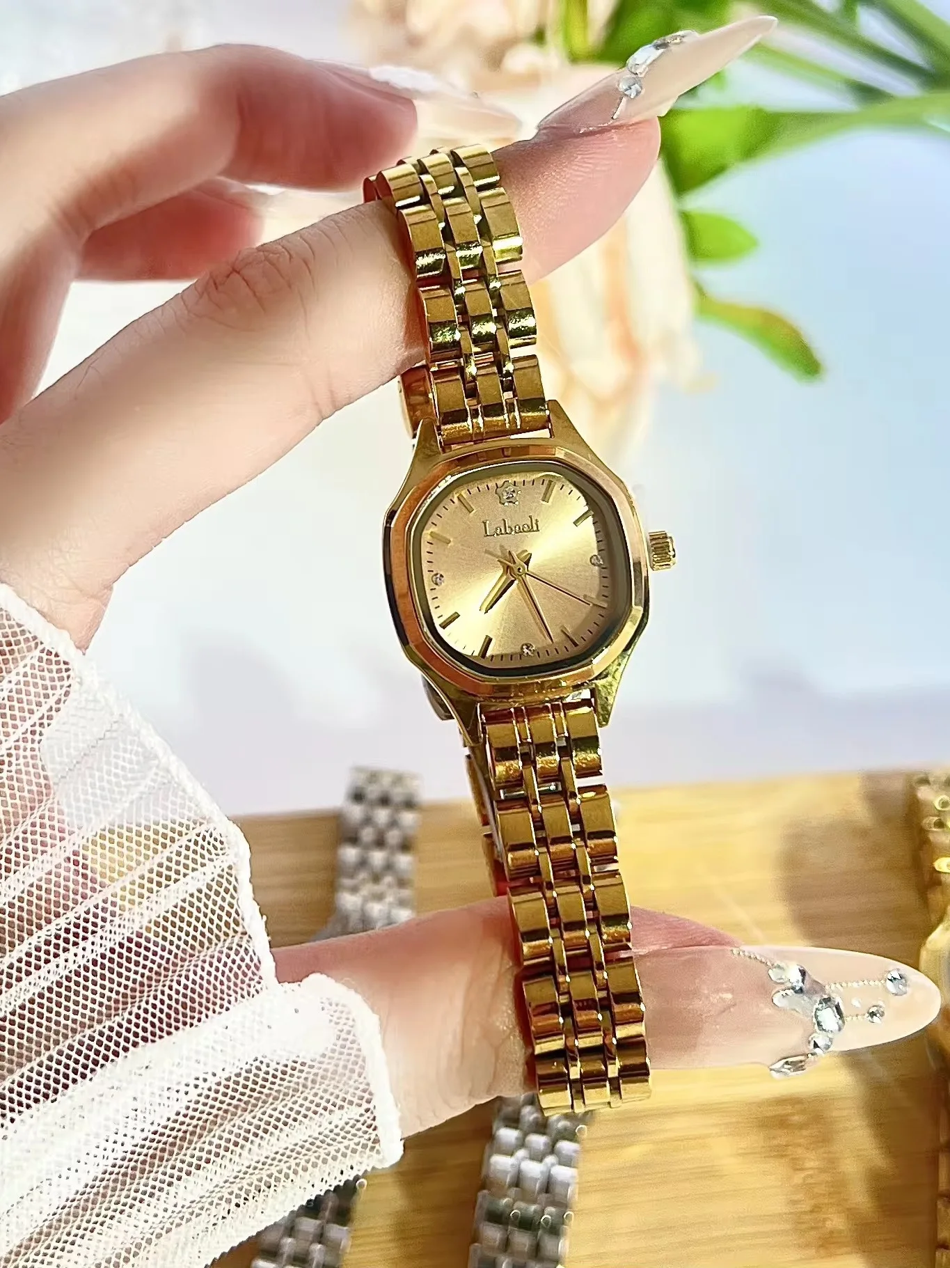 

watch New simple and elegant temperament fashion ladies watch quartz watch Elegant female Original gift Elegant accessories