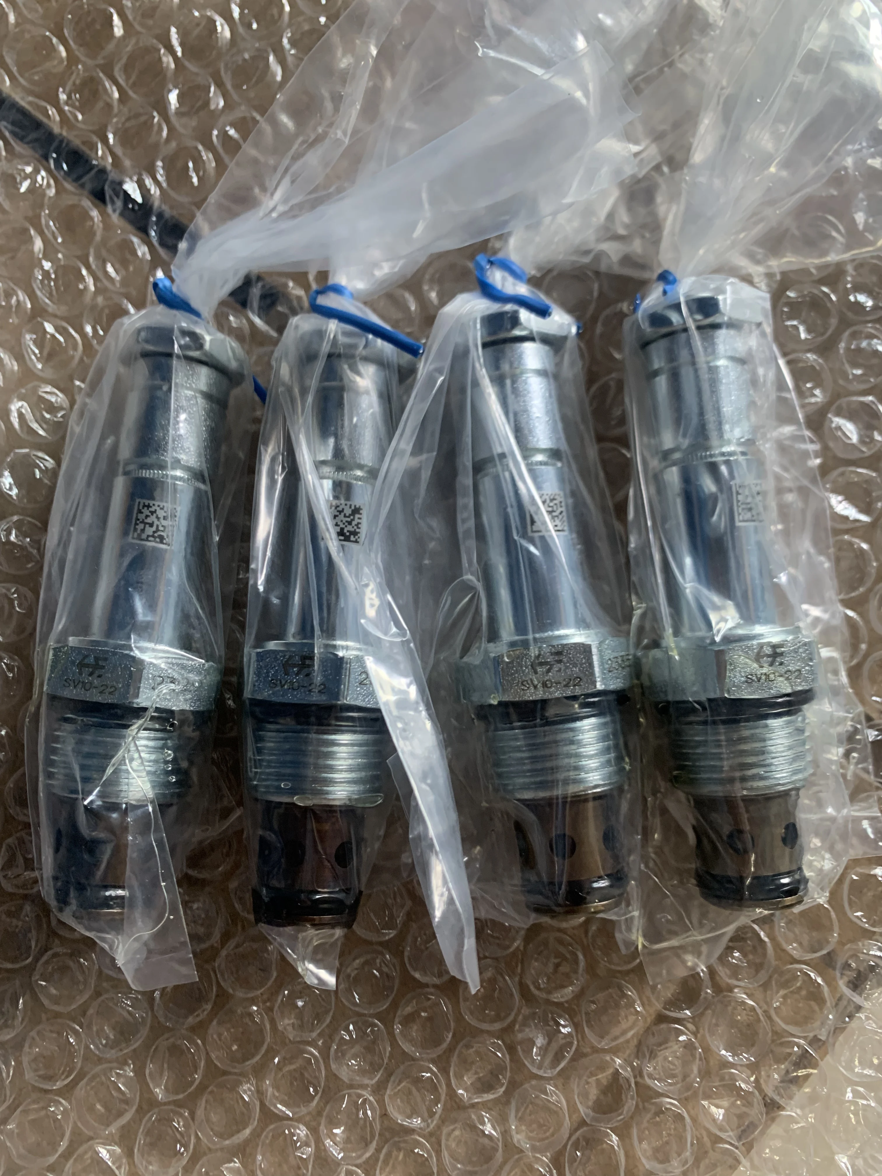 

SV10-22 SV10-22-0-N-00 SV10-22-0-N-24DG HydraForce Solenoid Valve Original Genuine Product Large Stock SCREW-IN Cartridge Valve