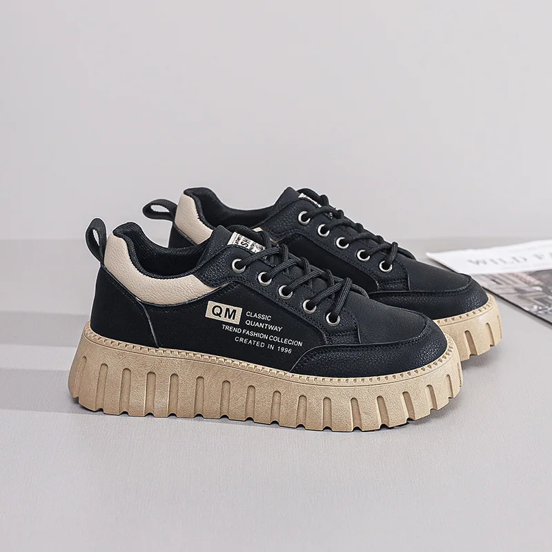 2025Herbst Weiße Schuhe Neue Koreanische VersioninsSports laufen weibliche student dicken sohlen höhenvergrößernde lässige turnschuhe