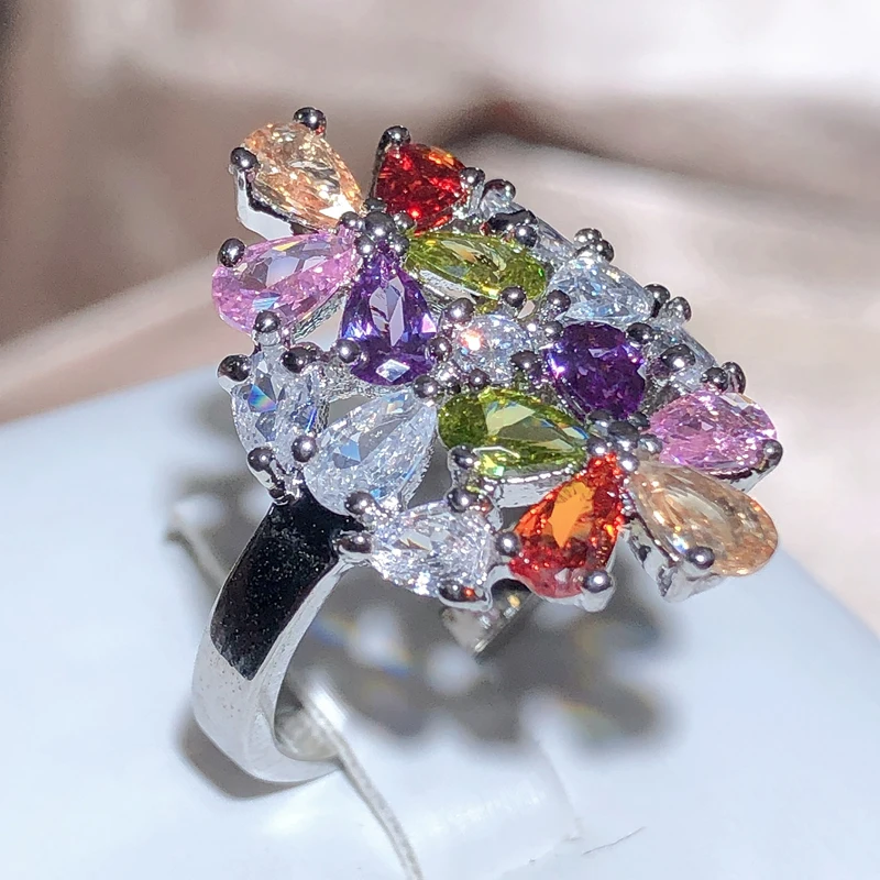 Shiny Flower Shaped Inlaid White Crystal Zirconium Silver Color Ring for Women Wedding Party Jewelry Accessories